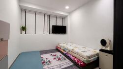 The Esparis (D18), Condominium #584396591